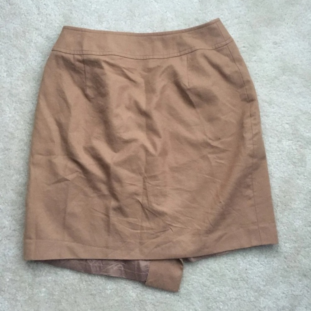 Brown Skirt - Picture 2 of 3